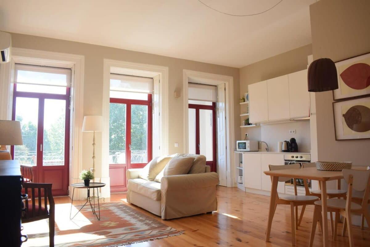 Liiiving In Porto - Vintage Balcony Apartment Экстерьер фото